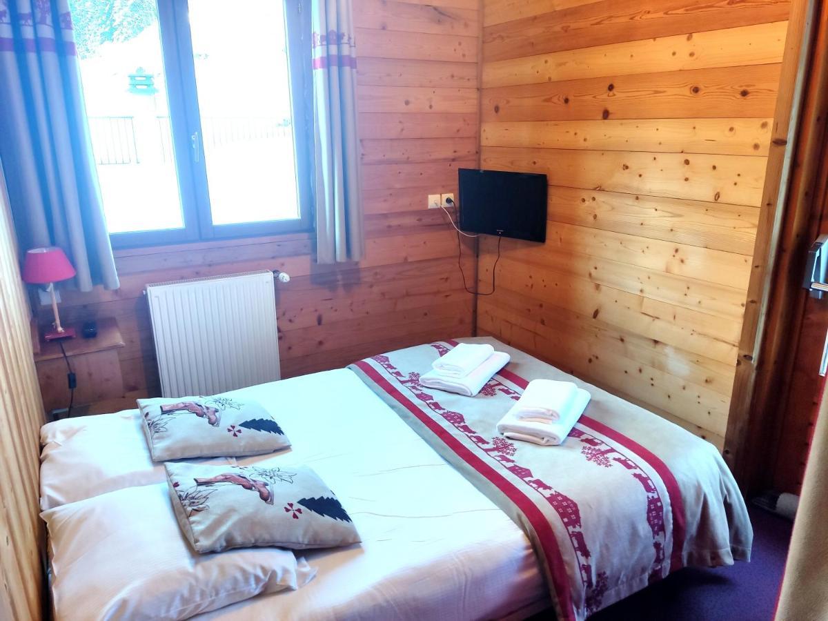 פרלוניאן-לה-ונואז Epicea Lodge Hotel Et Camping מראה חיצוני תמונה