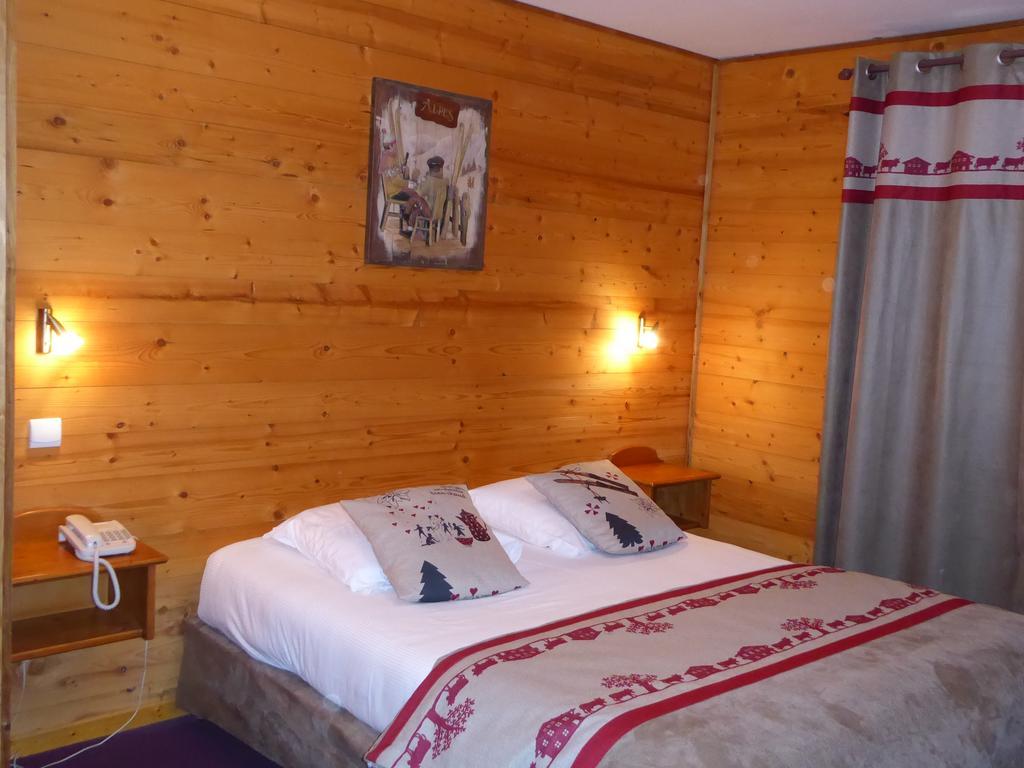 פרלוניאן-לה-ונואז Epicea Lodge Hotel Et Camping מראה חיצוני תמונה